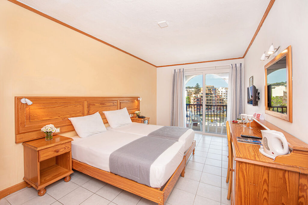 4 star hotel room Malta.