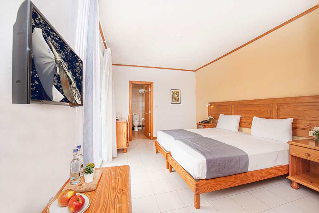 4 star hotel room Malta.