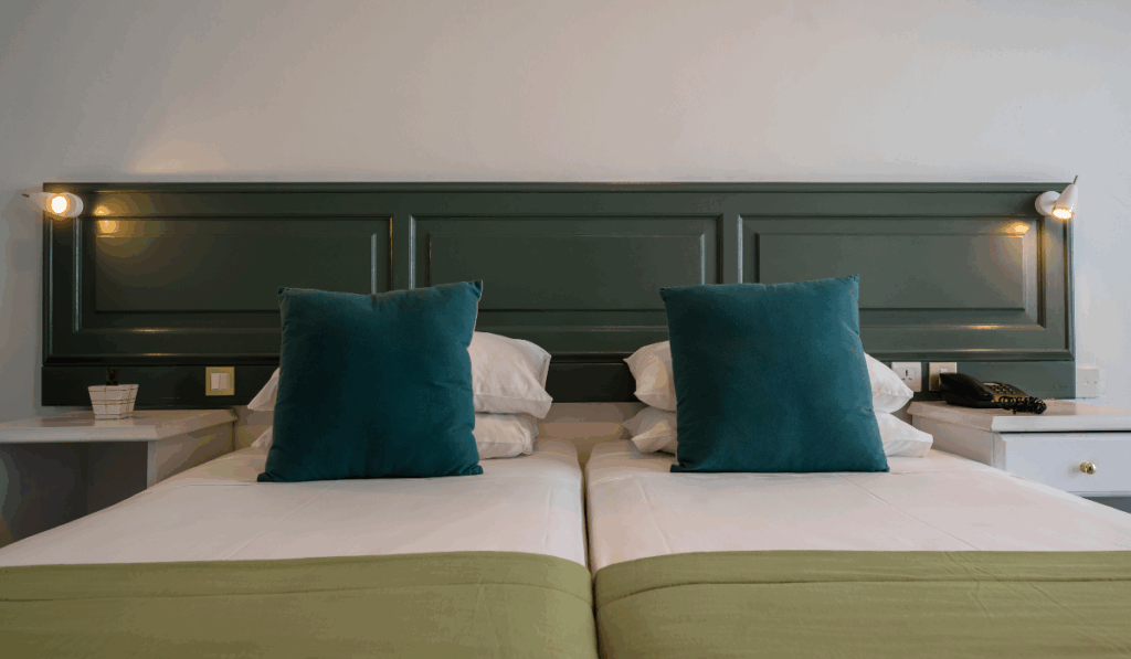 Gillieru Harbour Hotel